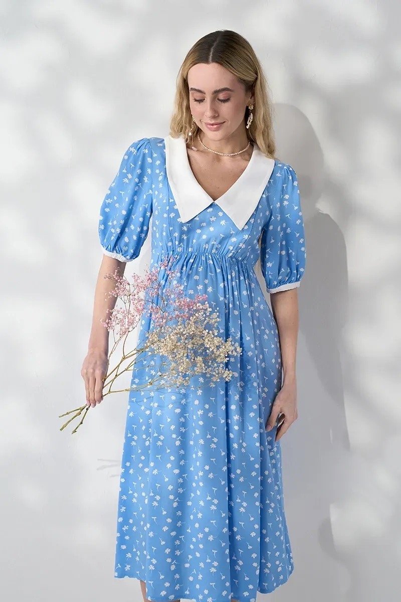 Святкове плаття для вагітних та годуючих зі штапелю Georgia - блакитне