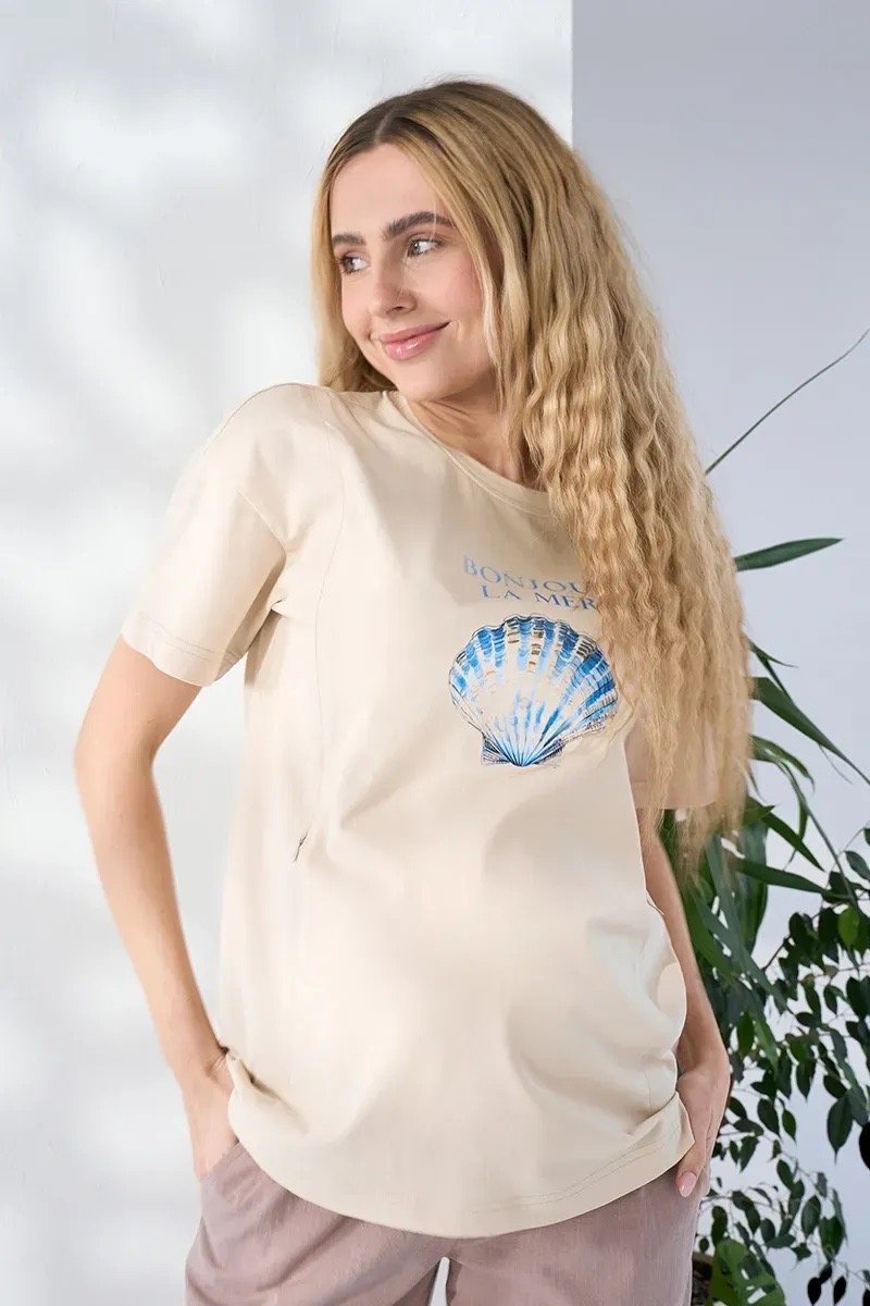 Футболка для беременных и кормящих с принтом Shell — кремовая